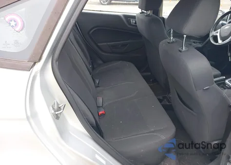 2014 Ford Fiesta Se z USA, uszkodzony, nr VIN 3FADP4BJ8EM106250